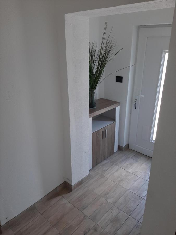 Ferienhaus Karlo Pridraga Exteriör bild