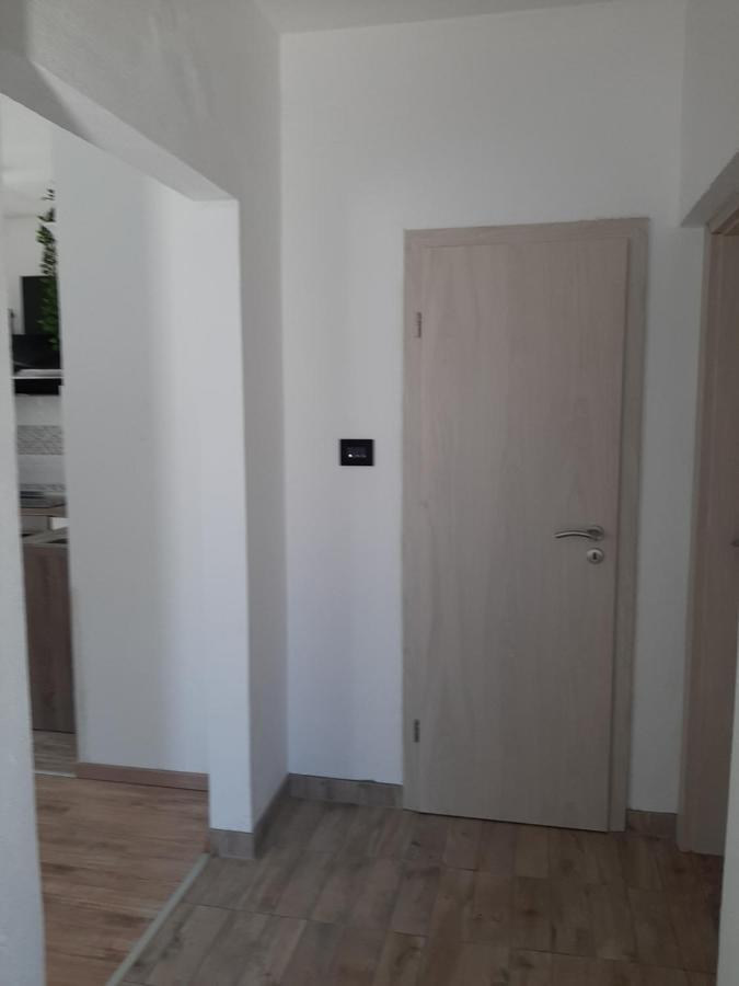 Ferienhaus Karlo Pridraga Exteriör bild